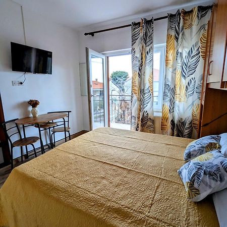 Apartments Ada Rovinj Exterior foto